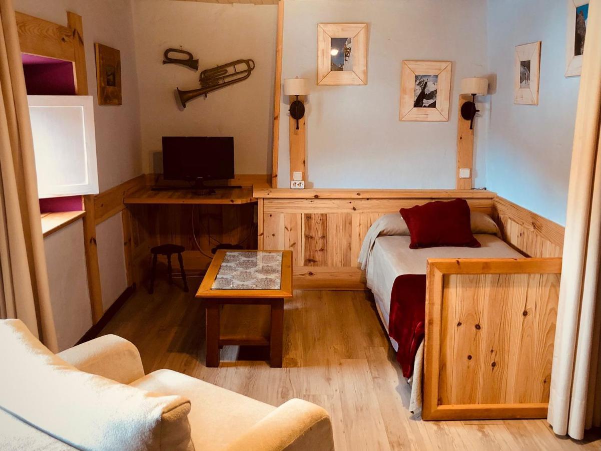 Casa Senera Villa Santa Cruz de la Serós Екстериор снимка